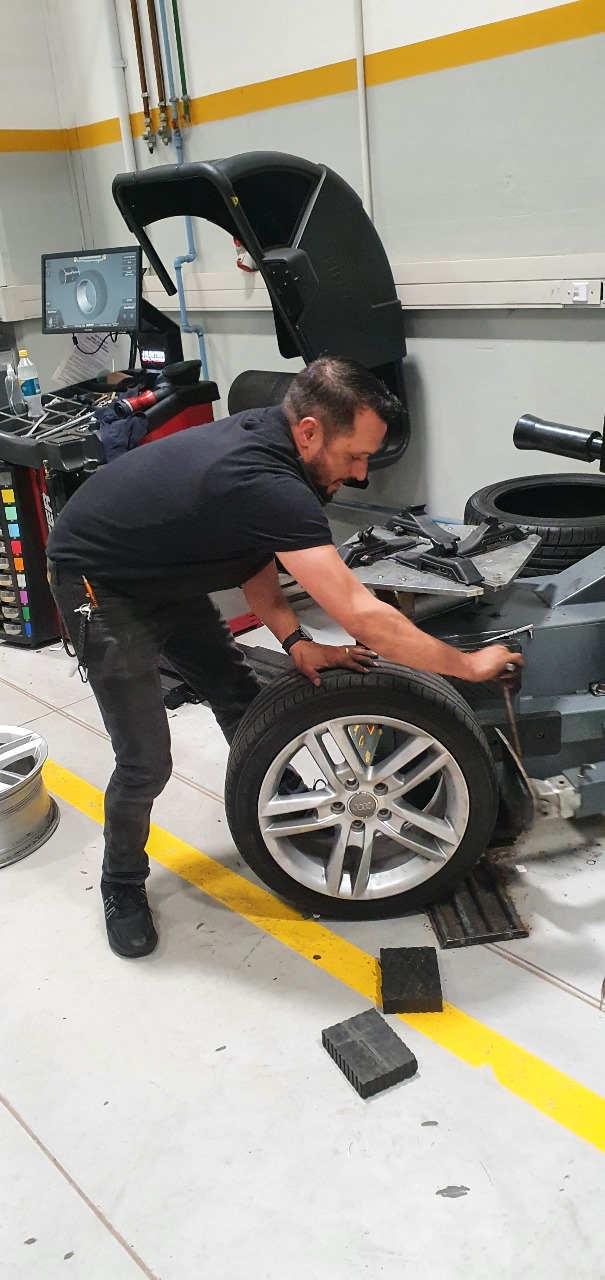 Wheel Alignment Image
